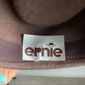 Vintage | Accessories | Beautiful Vintage Brown Doeskin Felt  display picture 1
